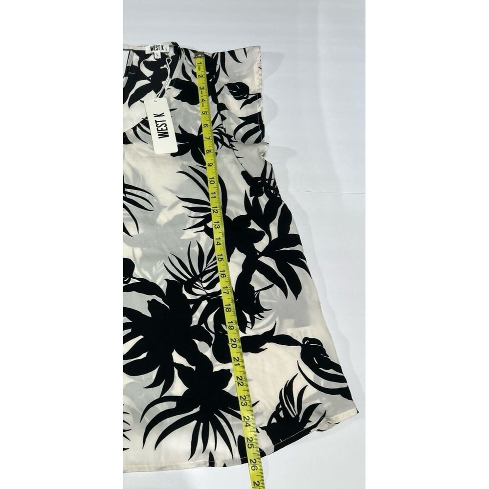 West K Women's Size Large Green Floral V-Neck Faux Wrap Short Sleeve Dress NWT - Picture 3 of 6